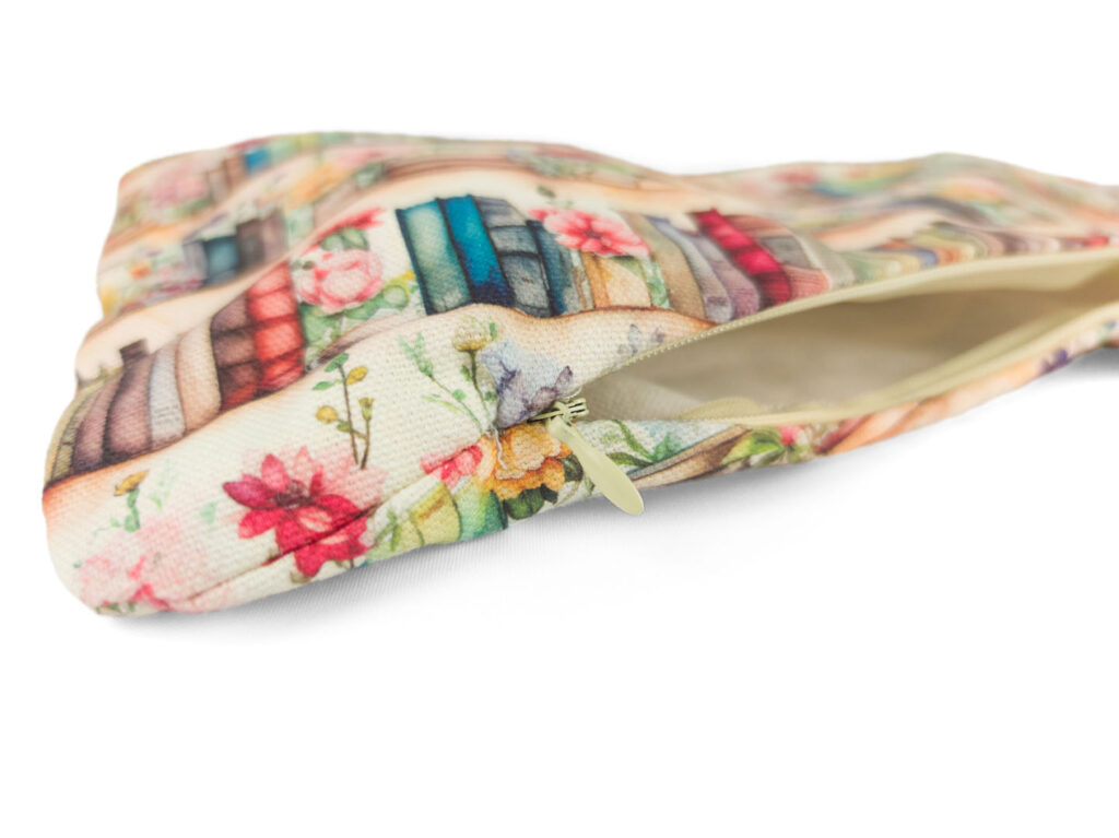 Leseknochenbezug – Bücherregal floral